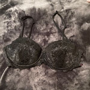 PINK | black lace bra